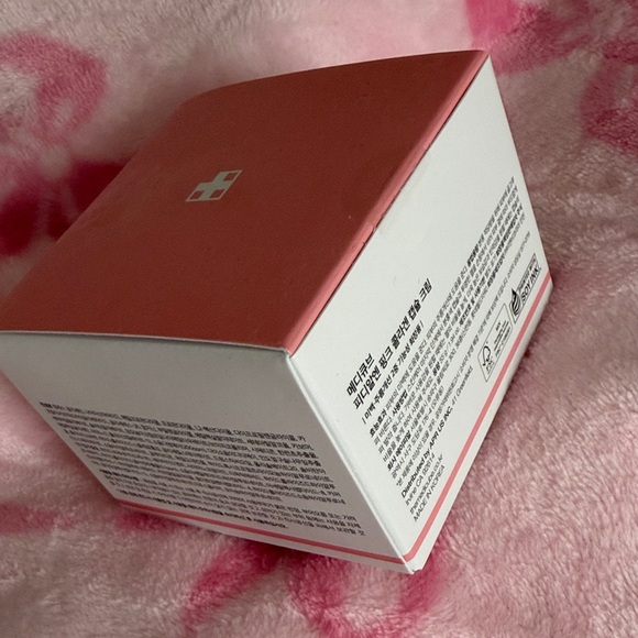 NWT Pink Collagen gel - Picture 3 of 3